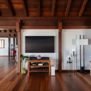 1.3 kyr living room SBP