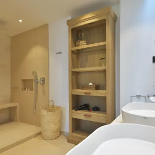 10.1 la romance bathroom 3 SBP