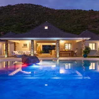 10.2 la roche dans i eau exterior nightly 3 SBP