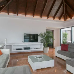 1 vacation rental photo St Barthelemy WV VDD Villa Villa Do Dragan St Barts Villa VDDliv03 desktop SBP