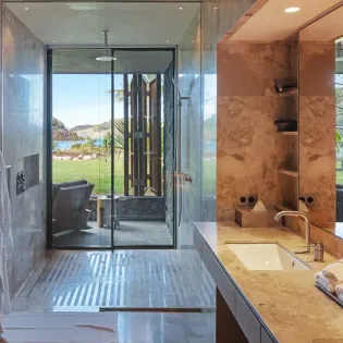 11.1 jangali bathroom 4 SBP