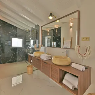13.1 secret garden guest bathroom 2 SBP