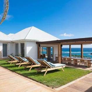 4 vacation rental photo St Barthelemy WV AOM Villa Aum St Barts Villa AOMext03 desktop