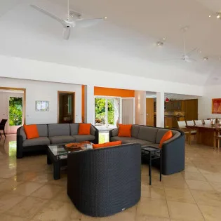 4 vacation rental photo St Barthelemy WV EMM Villa Les Jardins St Barts Villa EMMliv03 desktop SBP