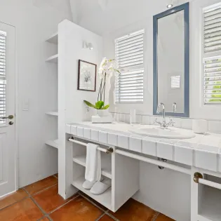 14.1   camp david  bathroom 6   twin SBP