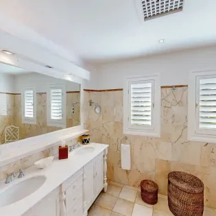 14.1 mustique guest bathroom 2 SBP