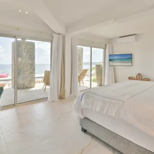 14.2 coeur de pirate guest bedroom 4 SBP