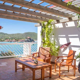 5 vacation rental photo St Barthelemy HEN SOU Villa Sous la Falaise St Barts Villa SOUver01 desktop
