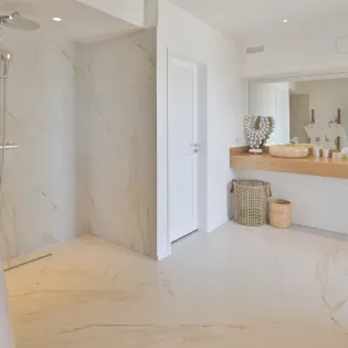 15.1 coeur de pirate guest bathroom 4 SBP