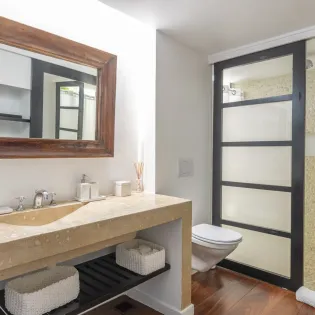 16.1 gaillac guest bathroom 3 SBP