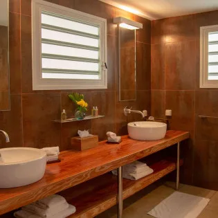 8 vacation rental photo St Barthelemy WV TOR Villa La Tortue St Barts Villa TORbth02 desktop SBP