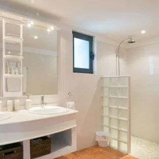 8 vacation rental photo St Barthelemy WV VDD Villa Villa Do Dragan St Barts Villa VDDbth01 desktop SBP