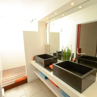 8 vacation rental photo St Barthelemy WV VLC Villa Vague Bleu St Barts Villa VLCbth02 desktop SBP