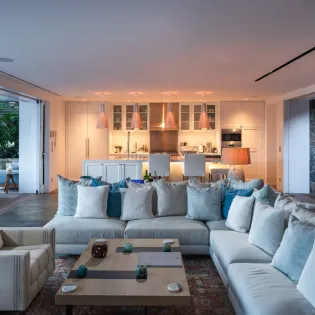 2.2 kreola living room SBP