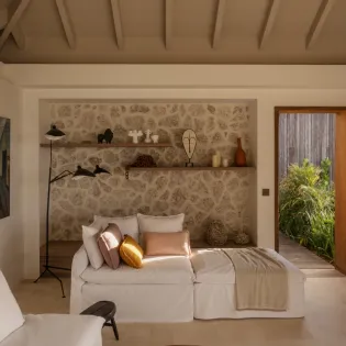 2.3 aqualis living room SBP
