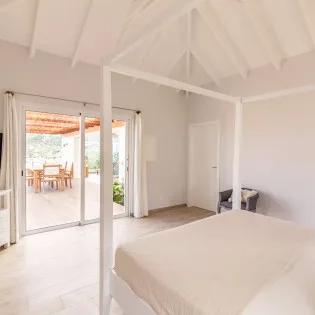 1 vacation rental photo St Barthelemy WV APE Villa Au Paille En Queue St Barts Villa APEbd201 desktop SBP