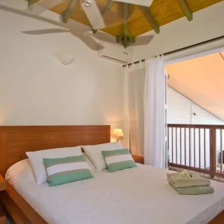 1 vacation rental photo St Barthelemy WV BEA Villa Lo DAmour St Barts Villa beabd101 desktop SBP