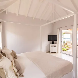 2 vacation rental photo St Barthelemy WV APE Villa Au Paille En Queue St Barts Villa APEbd202 desktop SBP