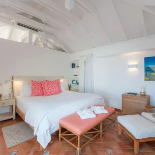 4 vacation rental photo St Barthelemy WV MOZ Villa Cap au Vent St Barts Villa MOZbd202 desktop SBP