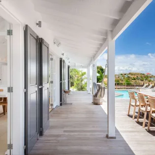 5 vacation rental photo St Barthelemy WV VNA Villa Vina Aurore St Barts Villa vnadek03 desktop SBP