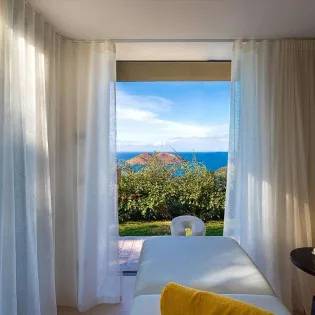 6 vacation rental photo St Barthelemy WV LER Villa Les Roches St Barts Villa LERspa01 desktop SBP
