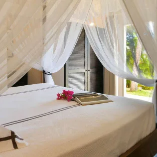 7 vacation rental photo St Barthelemy WV KRL Villa Kir Royale St Barts Villa KRLbd301 desktop SBP