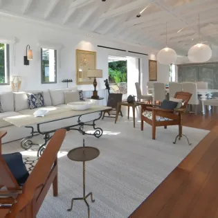 4.2 la romance living room SBP