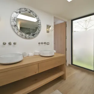 5.1 davalia bathroom 1 SBP