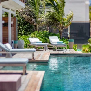 bleu_pool SBP
