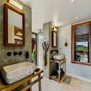 7.1 clyde bathroom 2 SBP