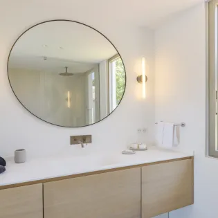 7.1 indigo bathroom 2 SBP