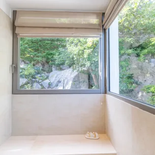 7.2 loukoko bathroom 2 SBP