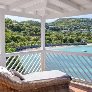  vacation rental photo St Barthelemy HEN SOU Villa Sous la Falaise St Barts Villa SOUter01 desktop