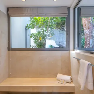 9.2 loukoko bathroom 3 SBP