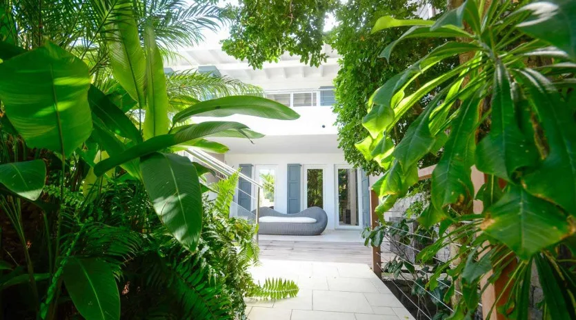 2 vacation rental photo St Barthelemy WV VLC Villa Vague Bleu St Barts Villa VLCext02 desktop SBP