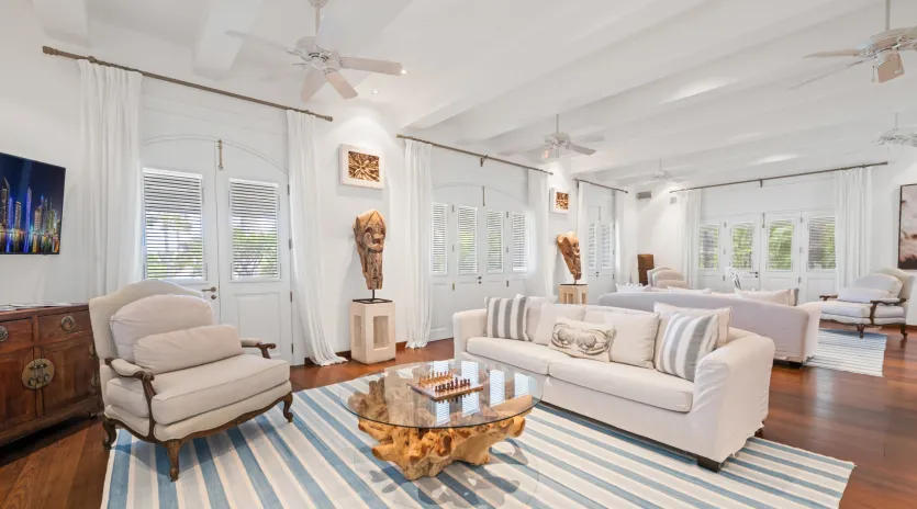 2.2   camp david   living room SBP