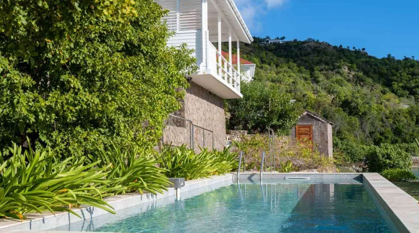  vacation rental photo St Barthelemy HEN SOU Villa Sous la Falaise St Barts Villa SOUpol03 desktop