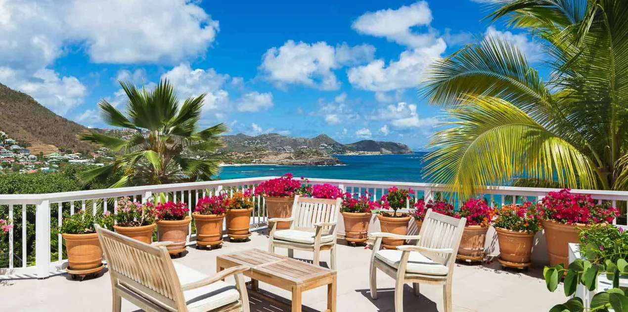 vacation rental photo St Barthelemy WV LUZ Villa Lilas St Barts Villa LUZpat01 desktop SBP