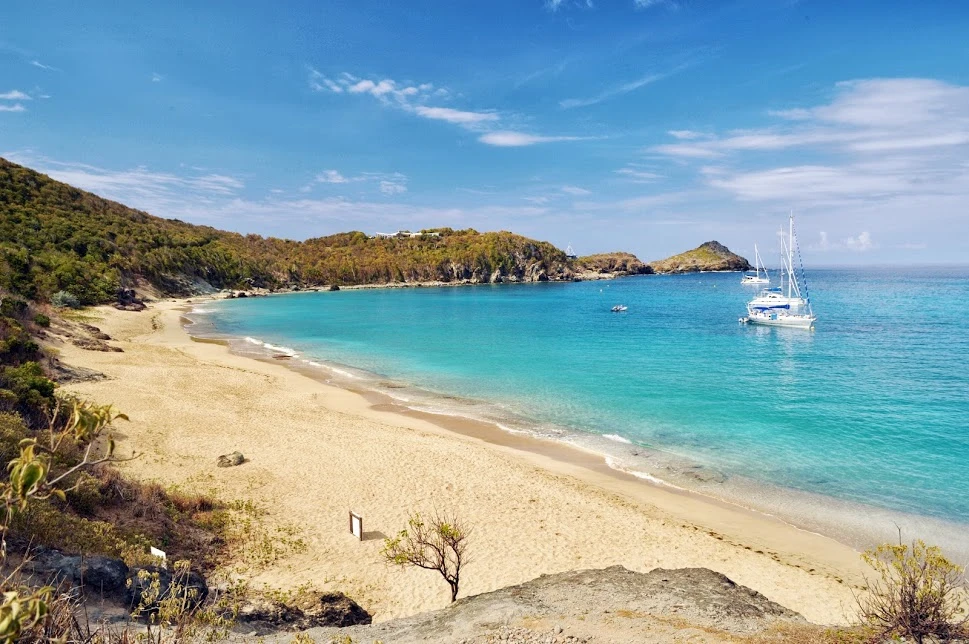 Plage de Colombier – Beach